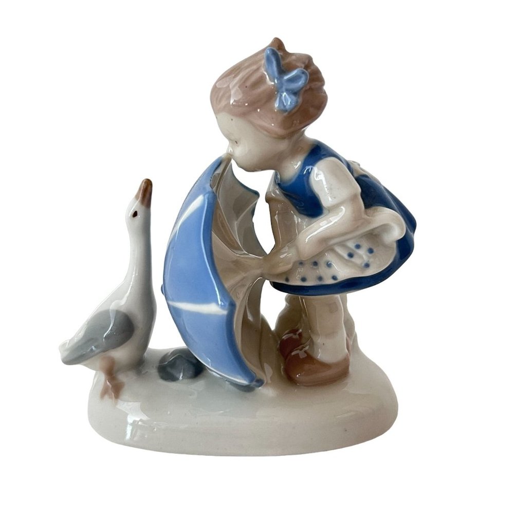 Vintage Carl Schneider Erben Germany Girl Figurine W/ Umbrella‎ Goose Porcelain